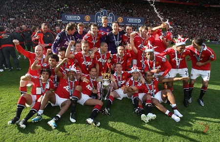 形成双翼制 形成双翼制